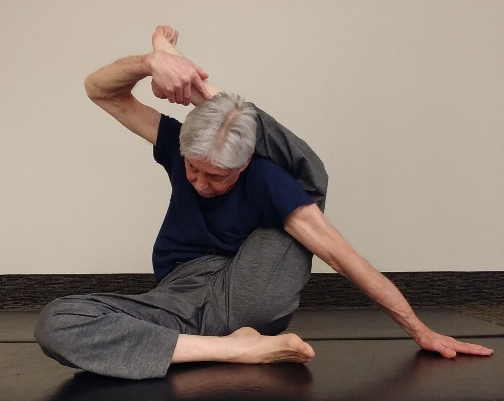 Leg Behind Neck — Advanced Set